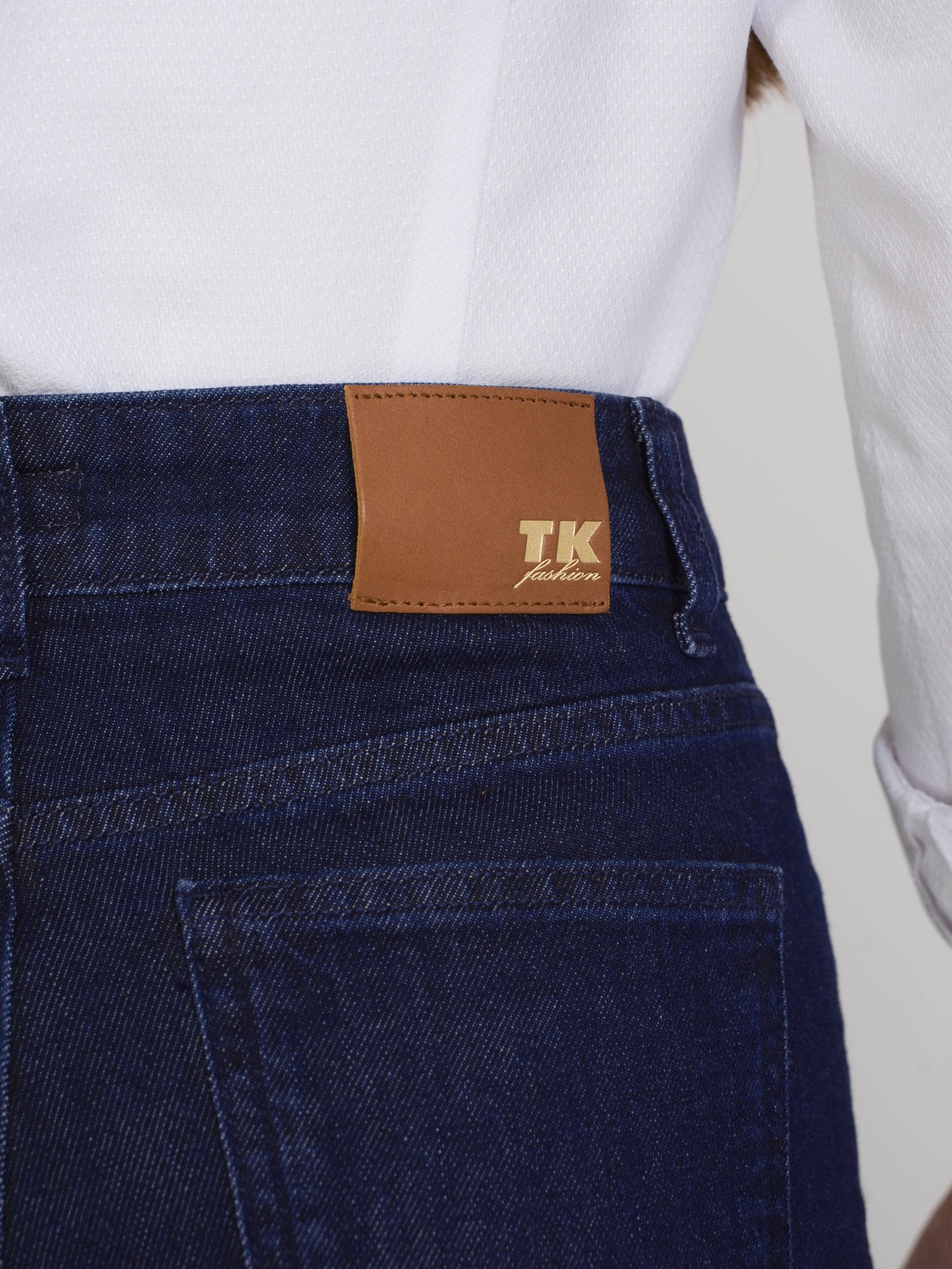 Wide-Leg Jeans — Folded Cuff — 5